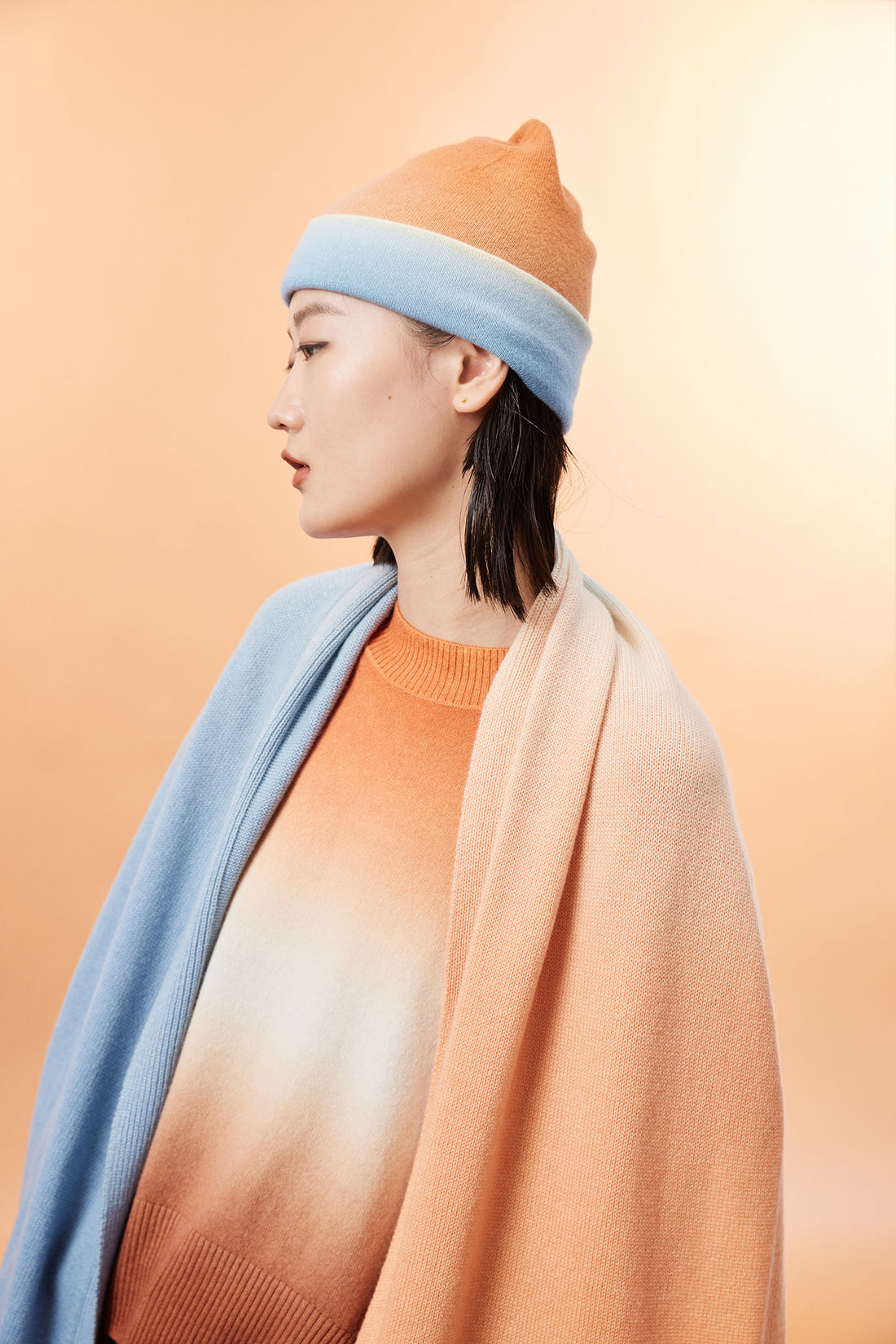 Gradient knitted cashmere scarf