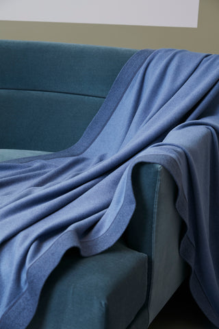 Woven cashmere double blanket