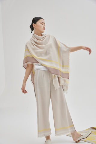 Super fine cashmere U-shape cloak