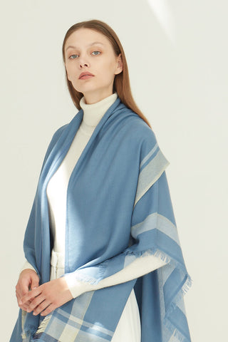 Super fine baby-cashmere shawl/cape